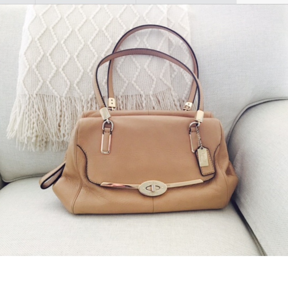 SALE!! Coach small madison east/west satchel